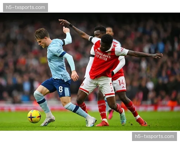 VAR争议再起，英超裁判管理高层面临多俱乐部对判罚尺度不统一的担忧